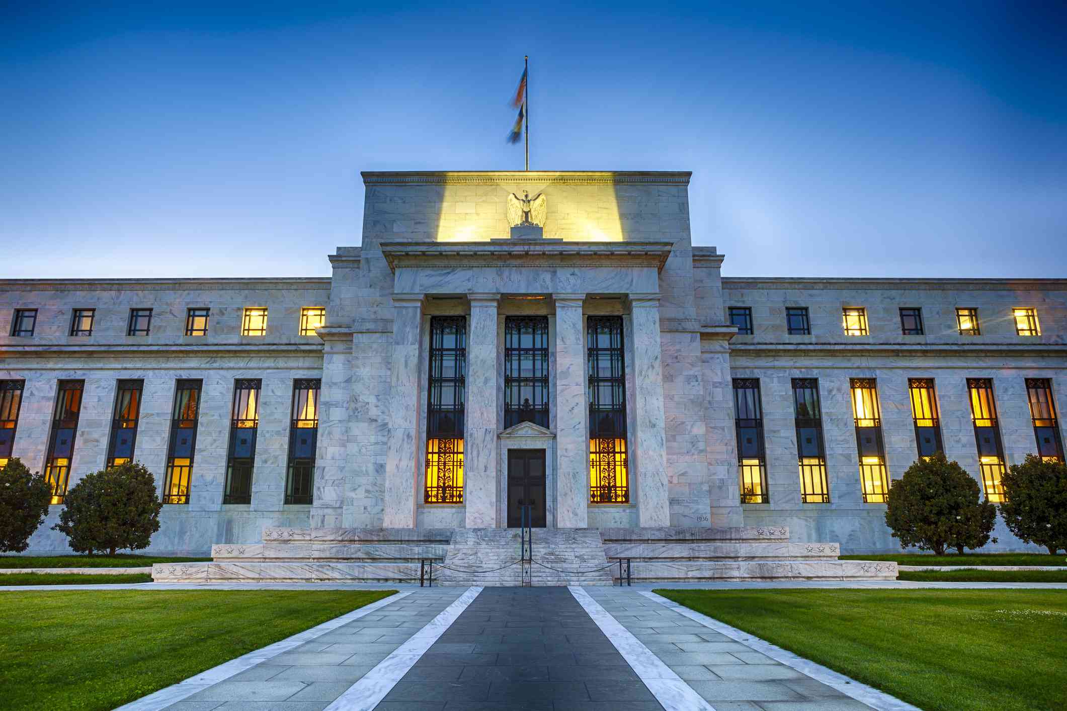 Fed Cuts Rates, Futures Rally, But Recession Fears Linger